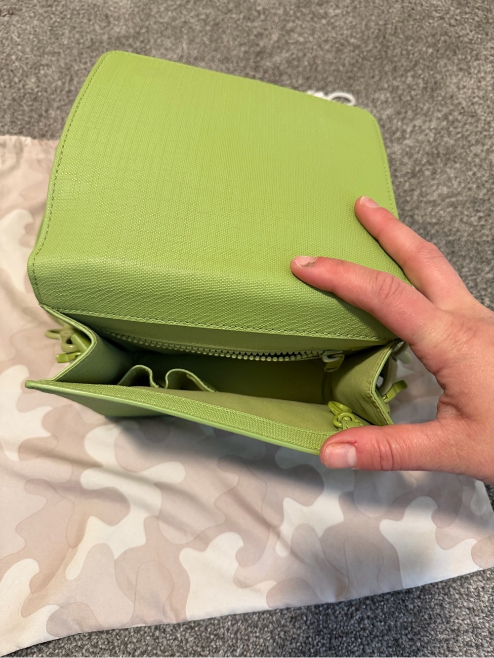 Dagne Dover Lime Green Crossbody Bag - Picture 7 of 8